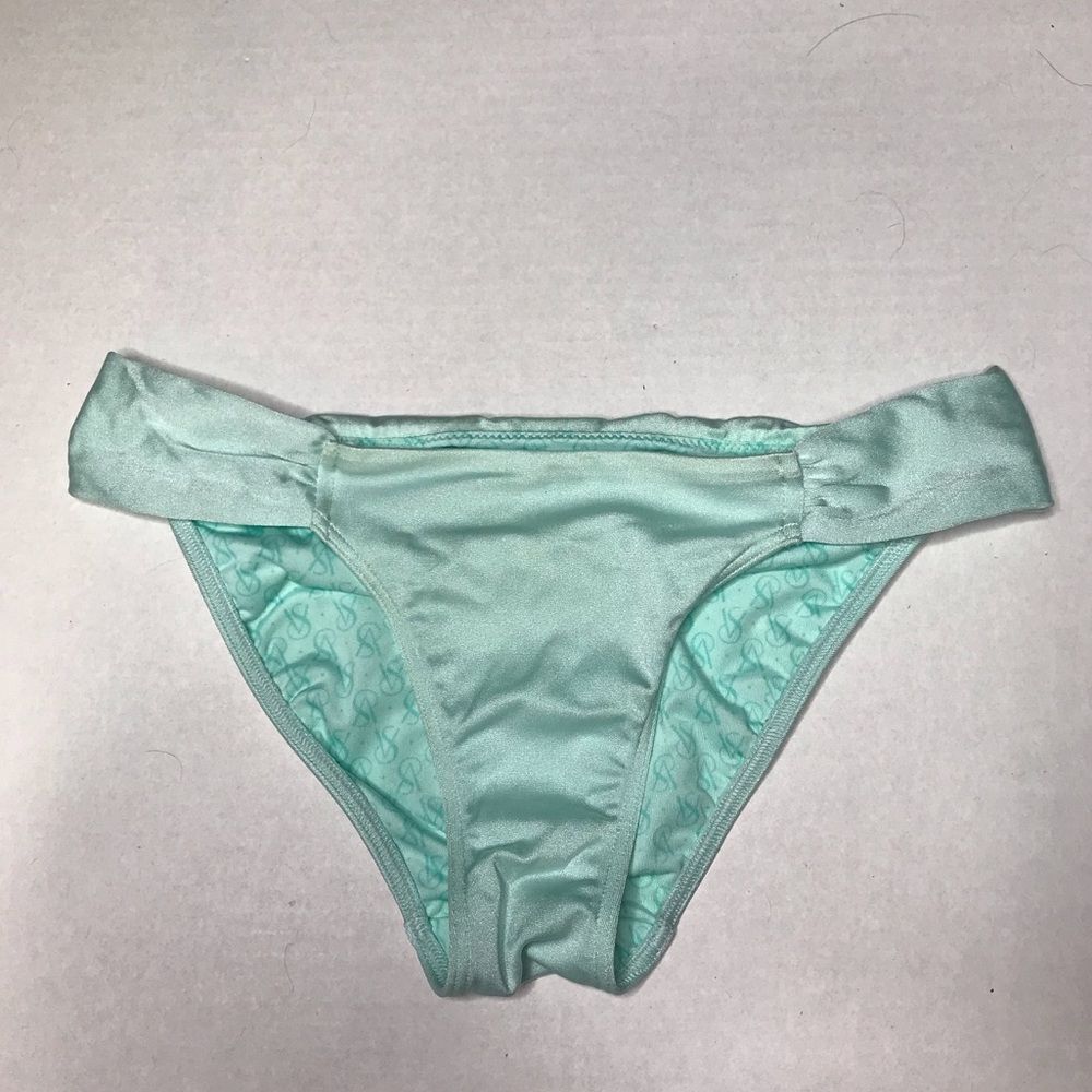 Victoria’s Secret Bikini Bottom - Picture 6 of 7